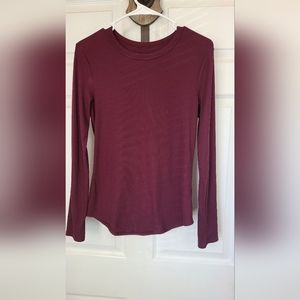 (430) No Boundaries Woman's Long Sleeve Ribbed T-Shirt, Size: L Color: Maroon
